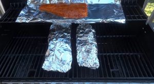 can you put aluminum foil on an electric grill