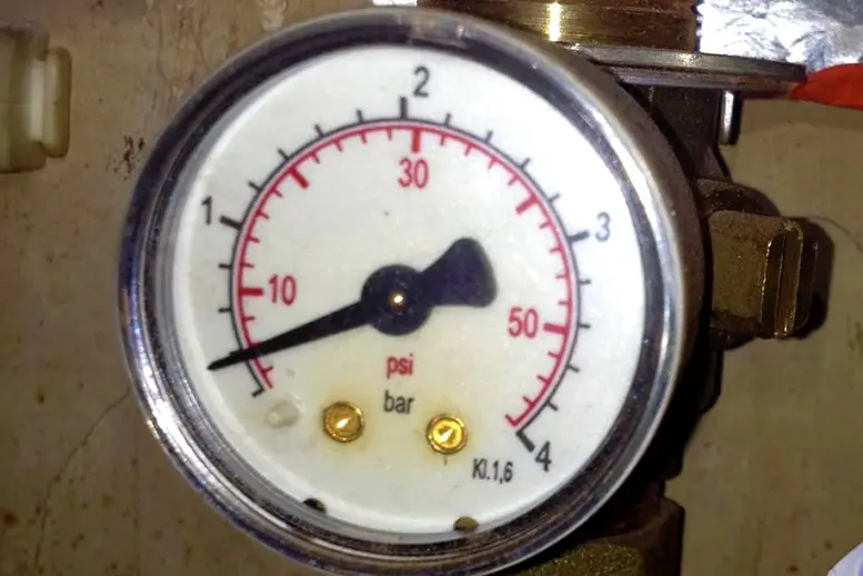 combi-boiler-pressure-what-should-it-be-high-low-water-pressure